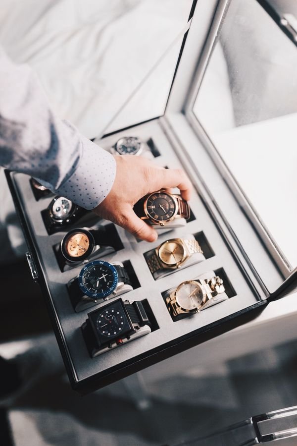 6-Slot Watch Display Case